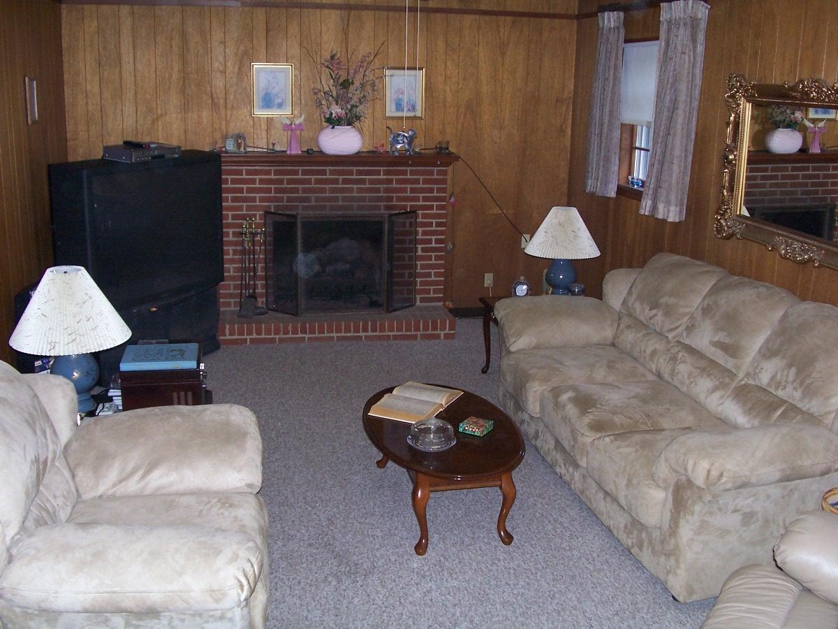 1703 Glendon Road Salem, VA 24153 - Photo 11 of 11 Family Room