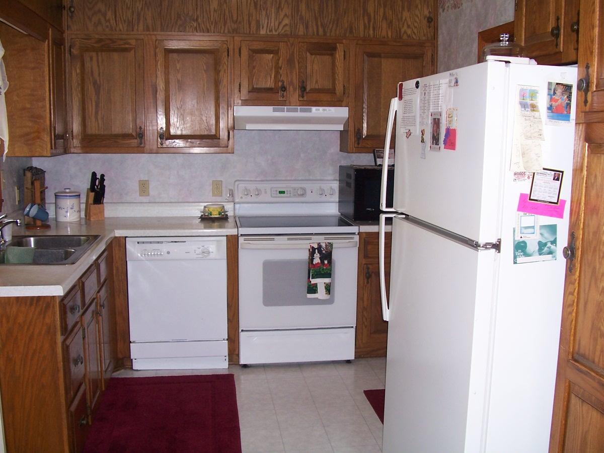 1703 Glendon Road Salem, VA 24153 - Photo 6 of 11 Kitchen