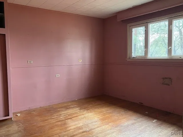 $152,900 | 1235 Hammond Avenue, Unit 2, Utica, NY 13501