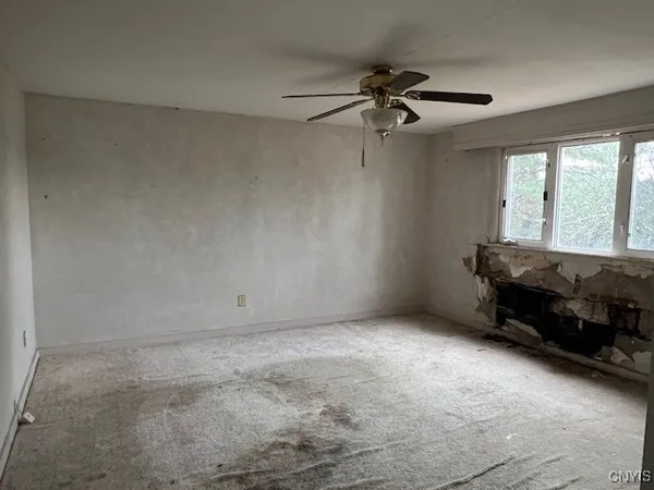 $149,000 | 1235 Hammond Avenue, Unit 2, Utica, NY 13501