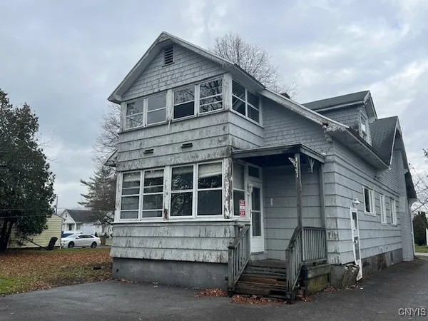 $149,000 | 1235 Hammond Avenue, Unit 2, Utica, NY 13501