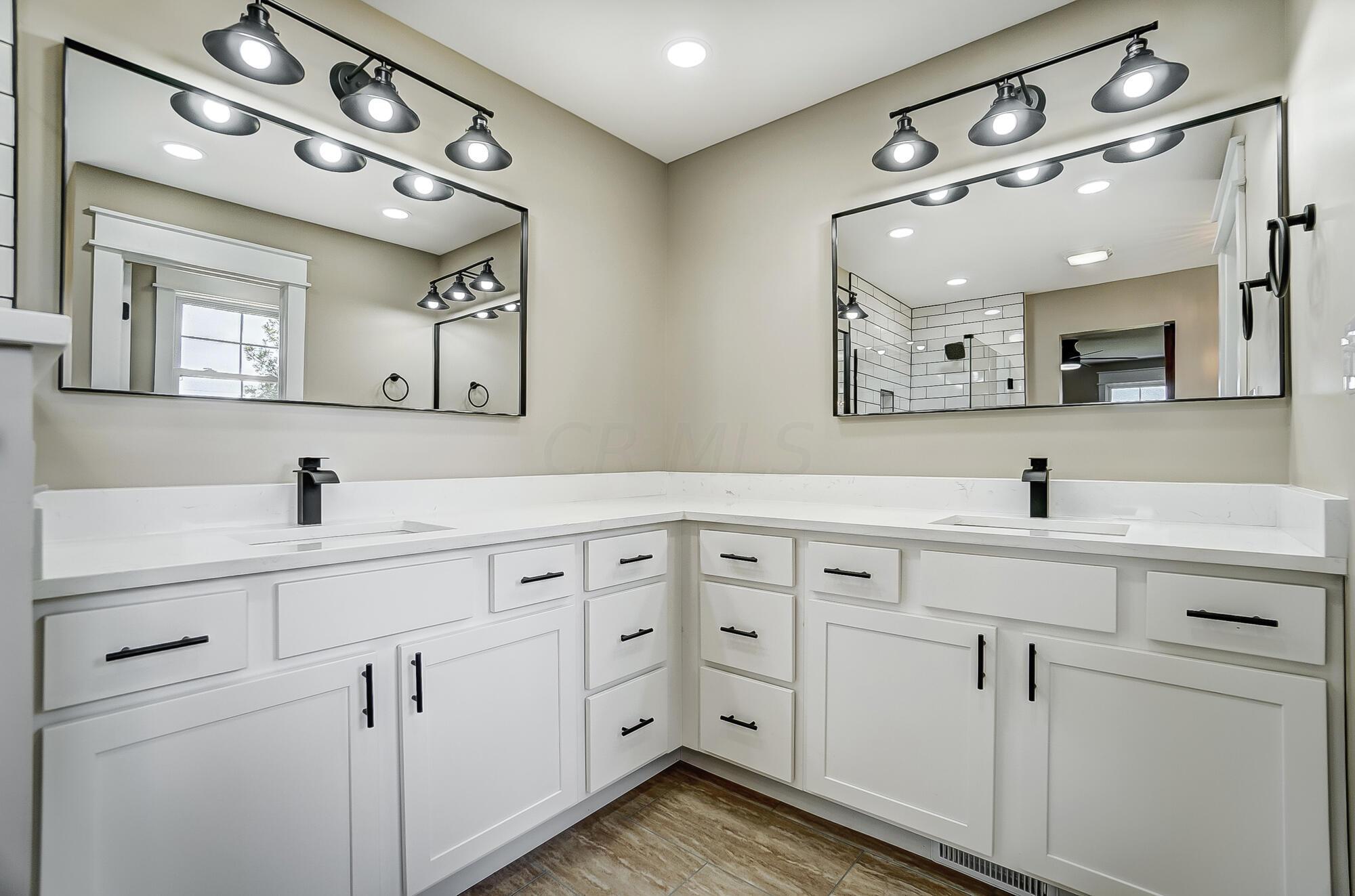 4453 Pleasantville Road Northwest Carroll, OH 43112 - Photo 36 of 87 Owner Suite-Private Bath - 4453 Pleasantville Road, Carroll, OH 43112