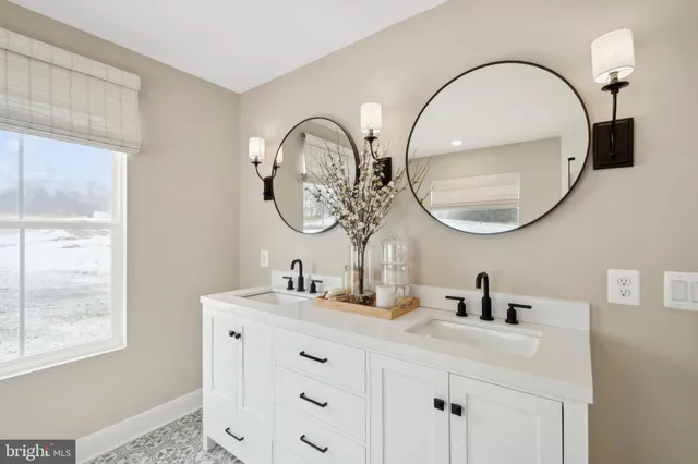 $559,999 | 31 Legume Drive, Martinsburg, WV 25403