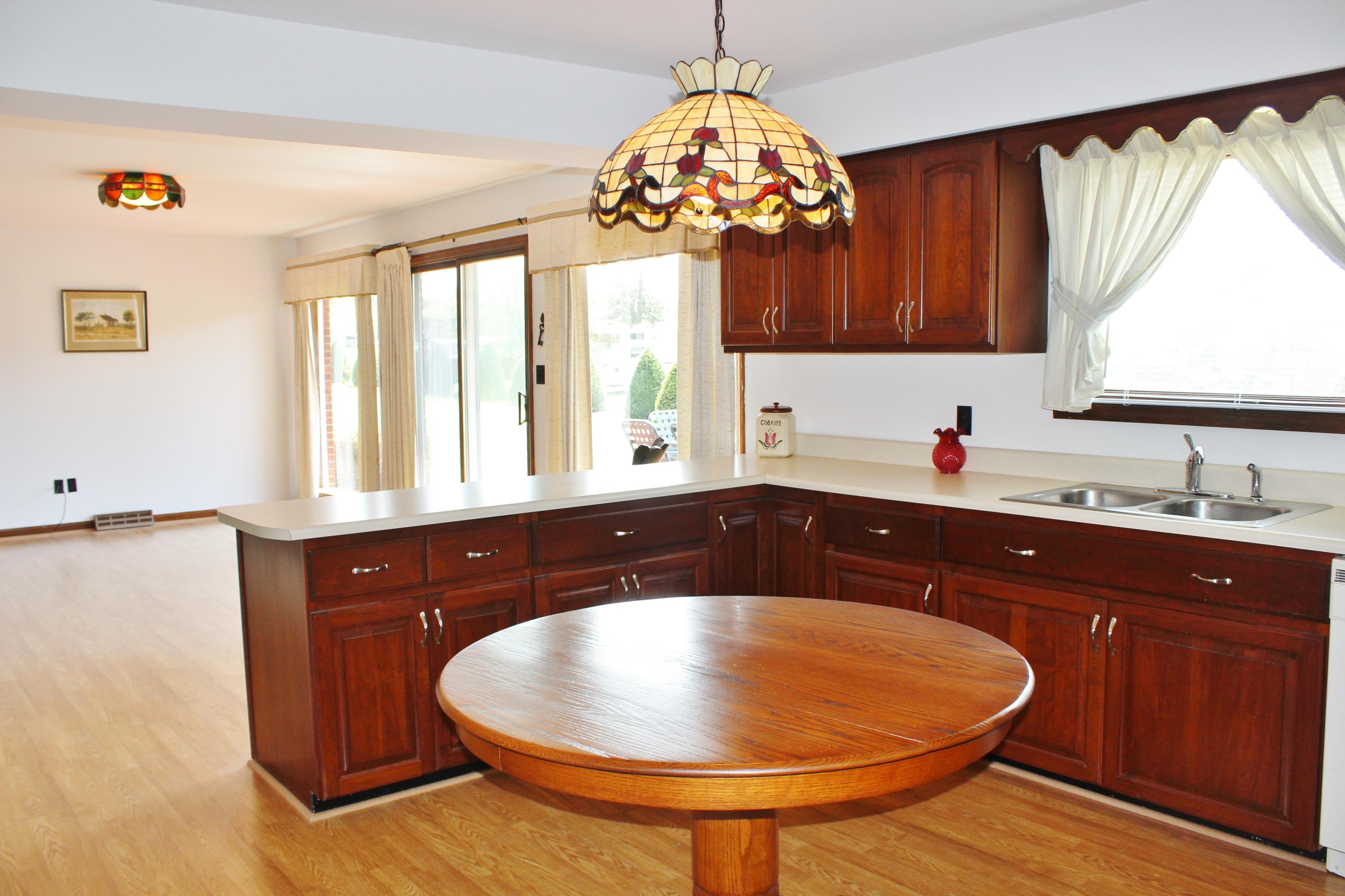 295 Shetland Road La Follette, TN 37766 - Photo 2 of 39 Kitchen