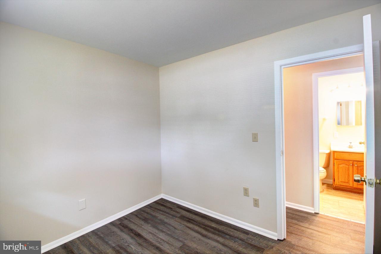 285 Pinoak Drive Frederick, MD 21701 - Photo 13 of 18