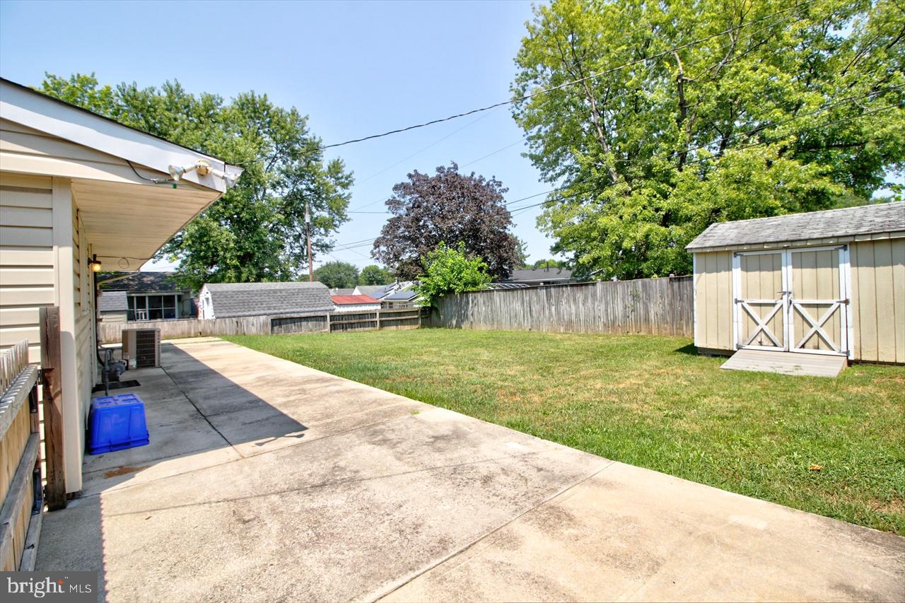 285 Pinoak Drive Frederick, MD 21701 - Photo 17 of 18