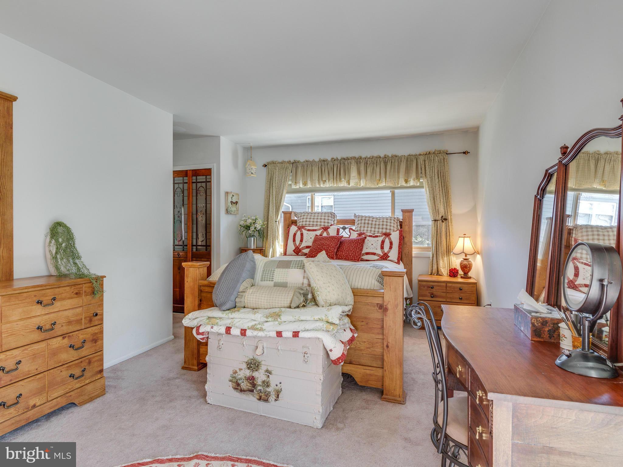 31 Thrush Road Sterling, VA 20164 - Photo 19 of 30 Bedroom (Master)