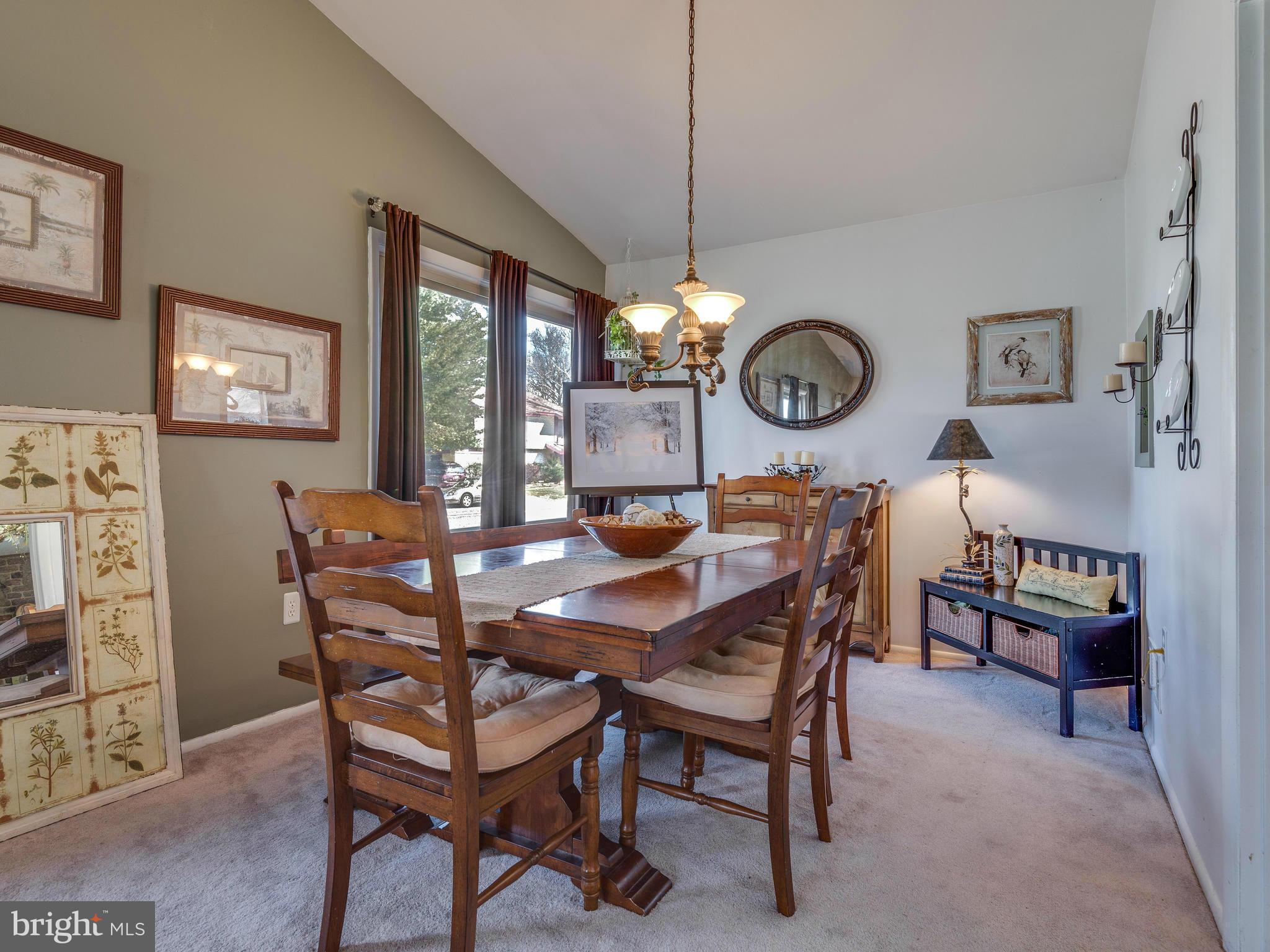 31 Thrush Road Sterling, VA 20164 - Photo 7 of 30 Dining Room
