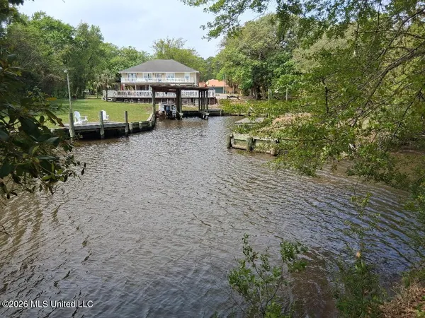 $175,000 | 2101 Sandalwood Place, Gautier, MS 39553