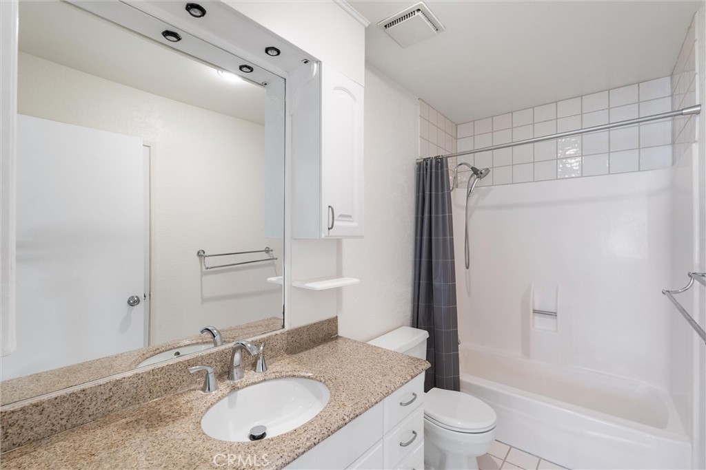 19041 Hamlin Street, Unit 5 Reseda, CA 91335 - Photo 15 of 25 Primary Bath