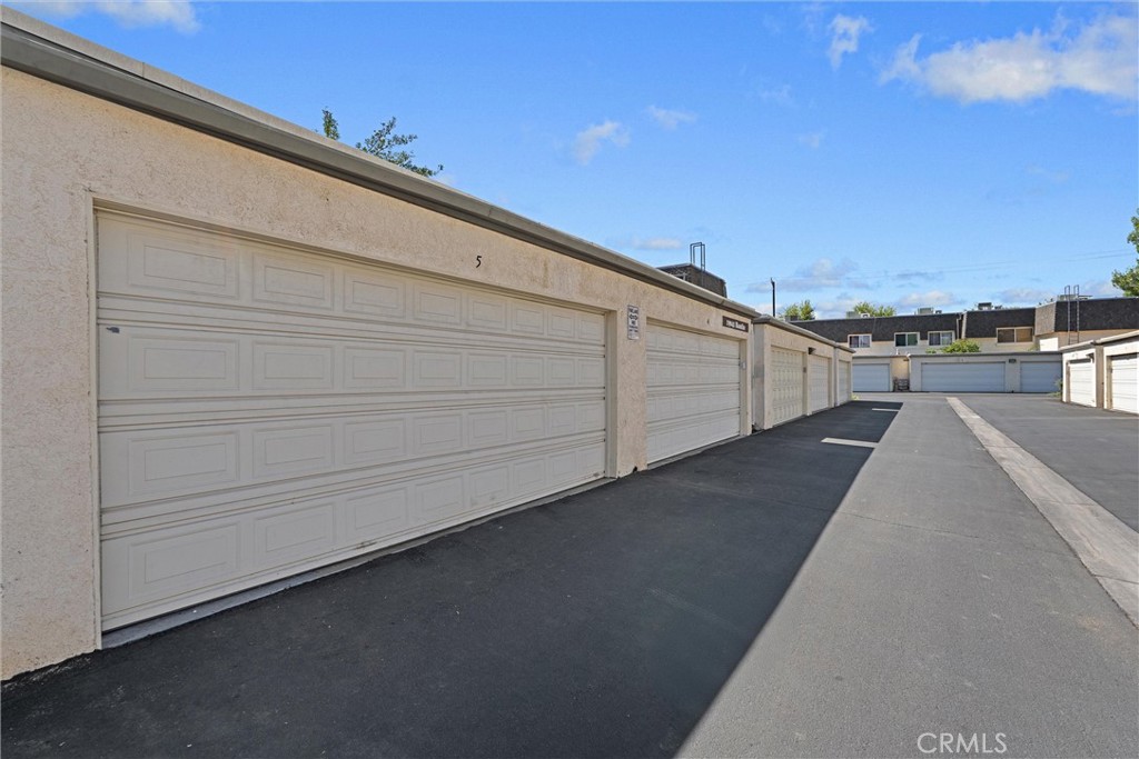 19041 Hamlin Street, Unit 5 Reseda, CA 91335 - Photo 19 of 25 Double Attached Garage
