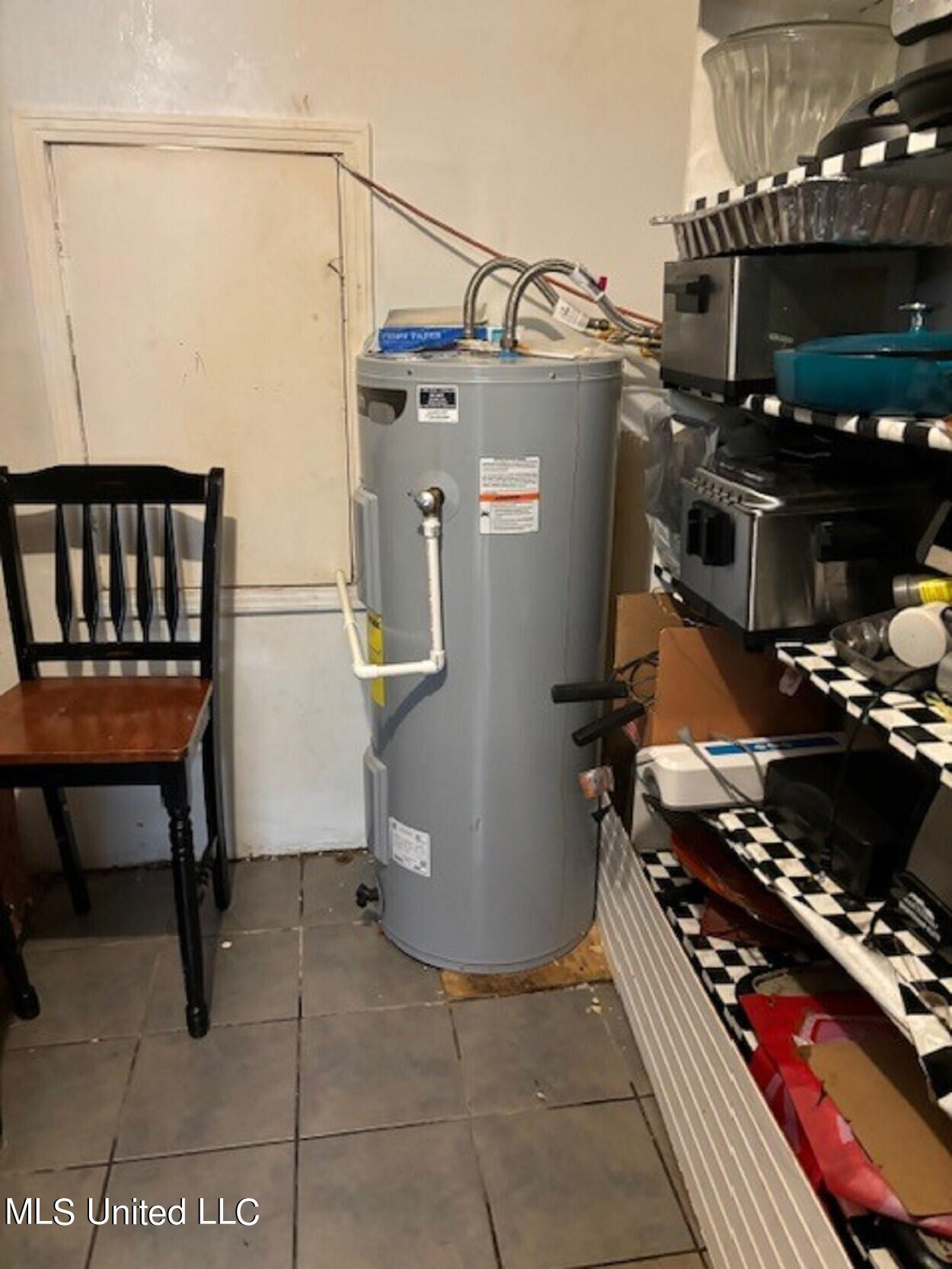 6012 Hernando Road Byhalia, MS 38611 - Photo 24 of 29 Hernando hot water heater new