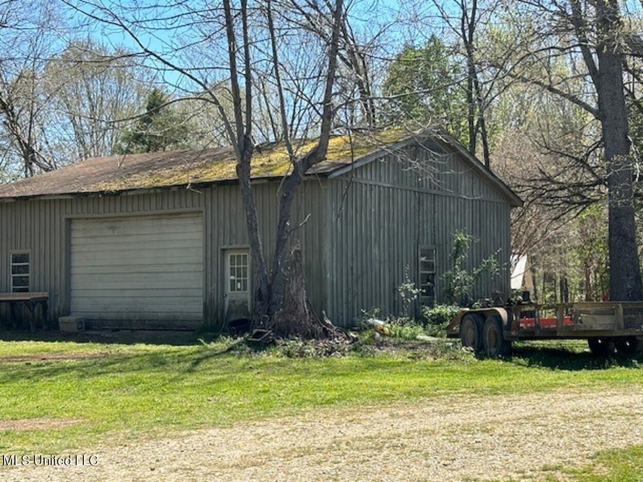 6012 Hernando Road Byhalia, MS 38611 - Photo 26 of 29 Hernando shop 2