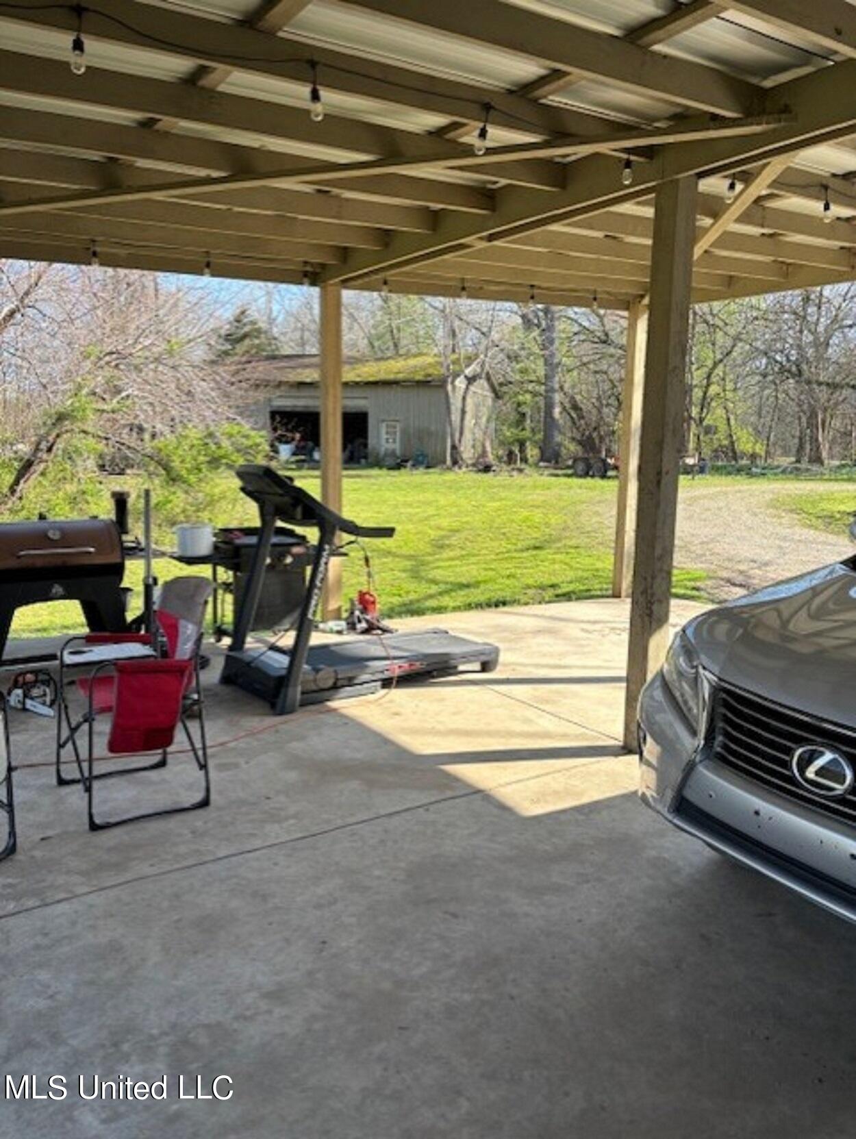 6012 Hernando Road Byhalia, MS 38611 - Photo 27 of 29 Hernando Shop View
