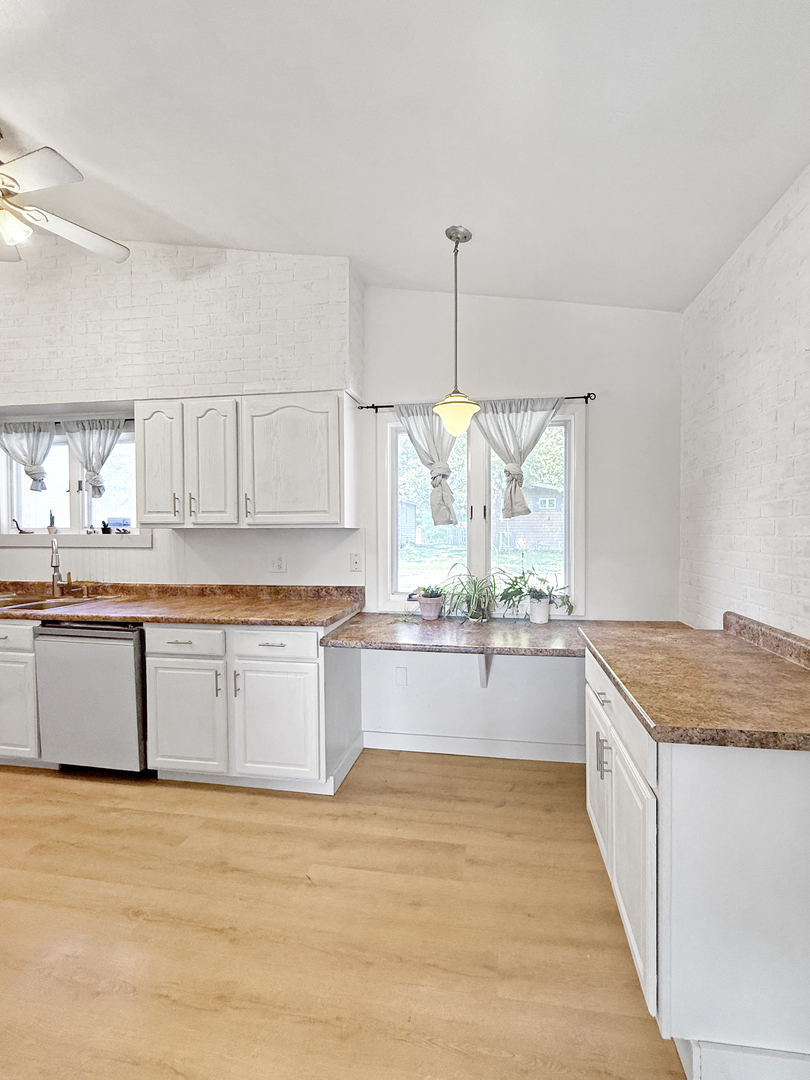 306 Naples Drive Rantoul, IL 61866 - Photo 11 of 26 Gallery Image 11