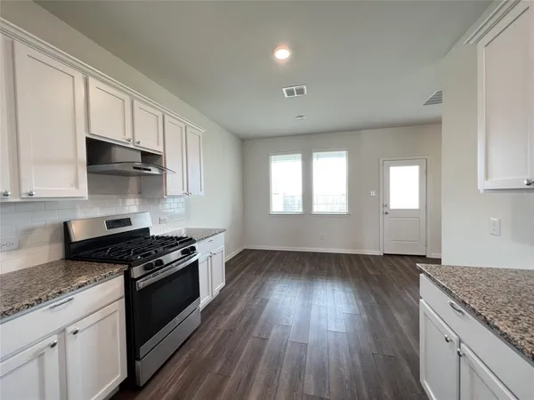 $2,000 | 1511 Avery Pointe Drive, Anna, TX 75409