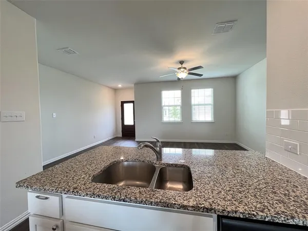 $2,000 | 1511 Avery Pointe Drive, Anna, TX 75409