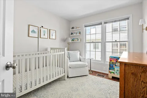 $1,100,000 | 1912 North Daniel Street, Arlington, VA 22201