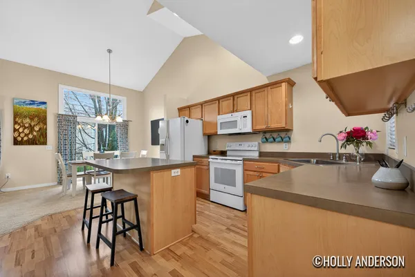 $315,000 | 2929 Stoney Creek Court, Unit 102, Hudsonville, MI 49426