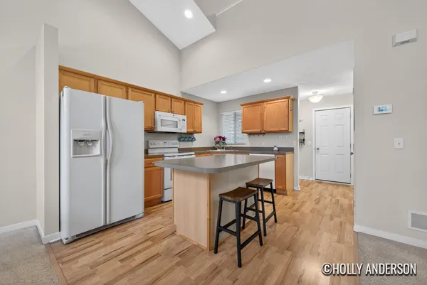 $315,000 | 2929 Stoney Creek Court, Unit 102, Hudsonville, MI 49426