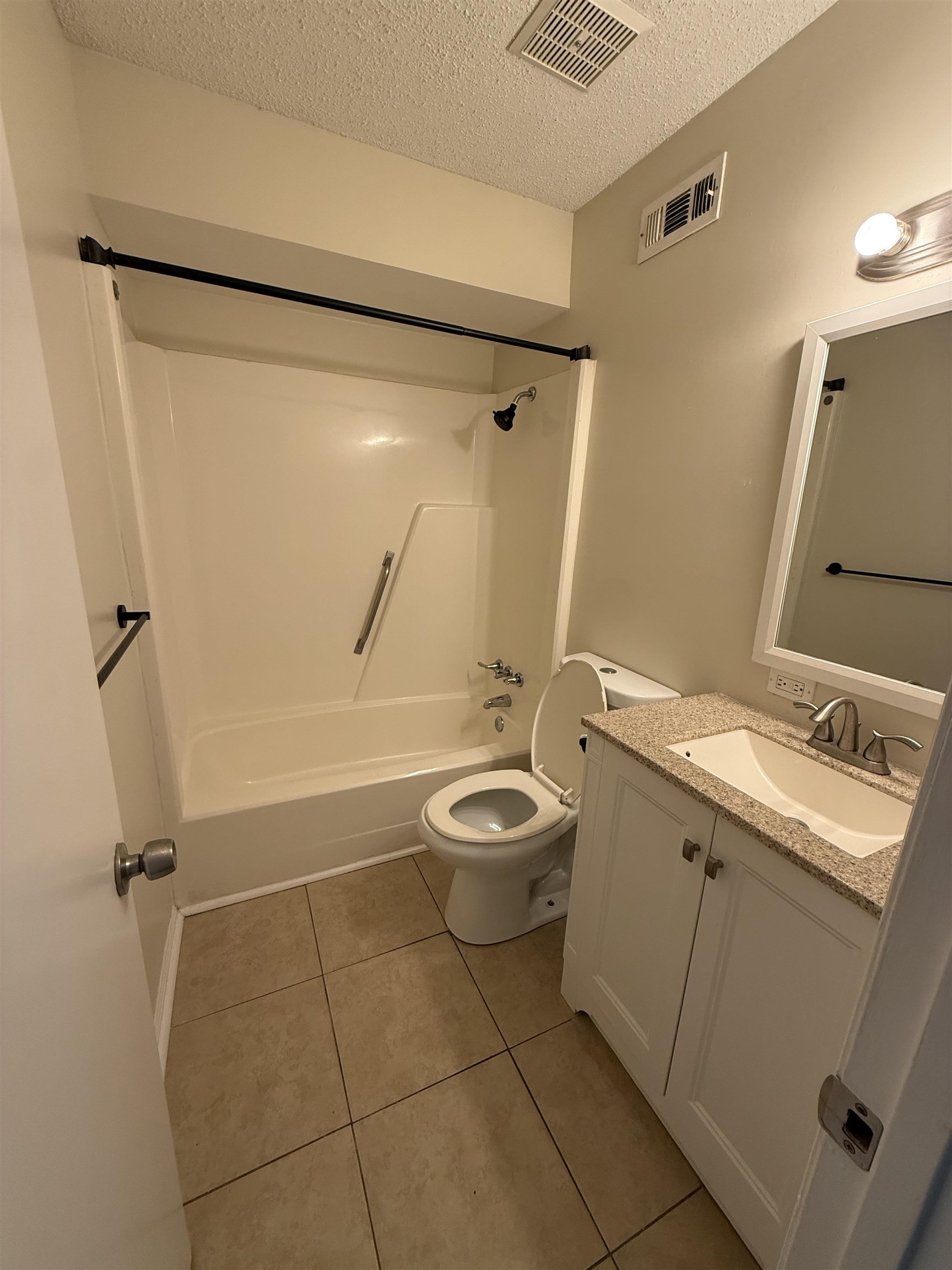 411 Cambridge Circle, Unit D5 Murrells Inlet, SC 29576 - Photo 5 of 10 Gallery Image 5