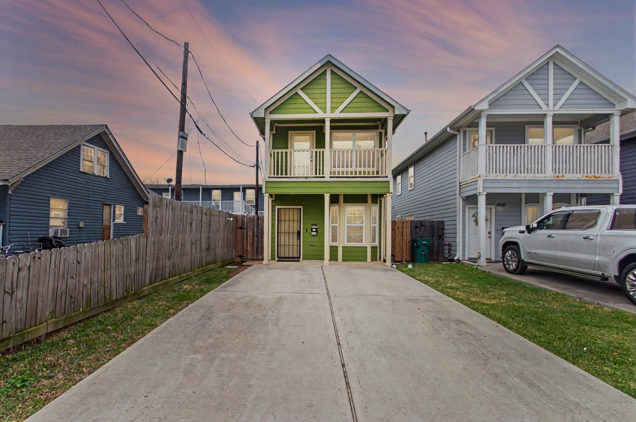 404 Spooner Street Pasadena, TX 77506 - Photo 4 of 27
