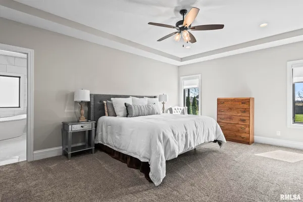 $825,000 | 1832 Willow Bend Street, Chatham, IL 62629