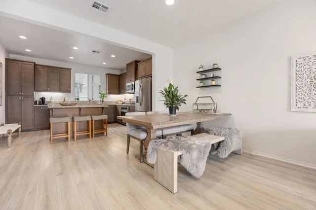 $830,000 | 2227 Solara Lane, Vista, CA 92081