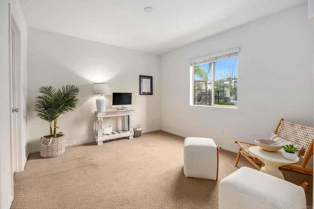 2227 Solara Lane Vista, CA 92081 - Photo 6 of 36