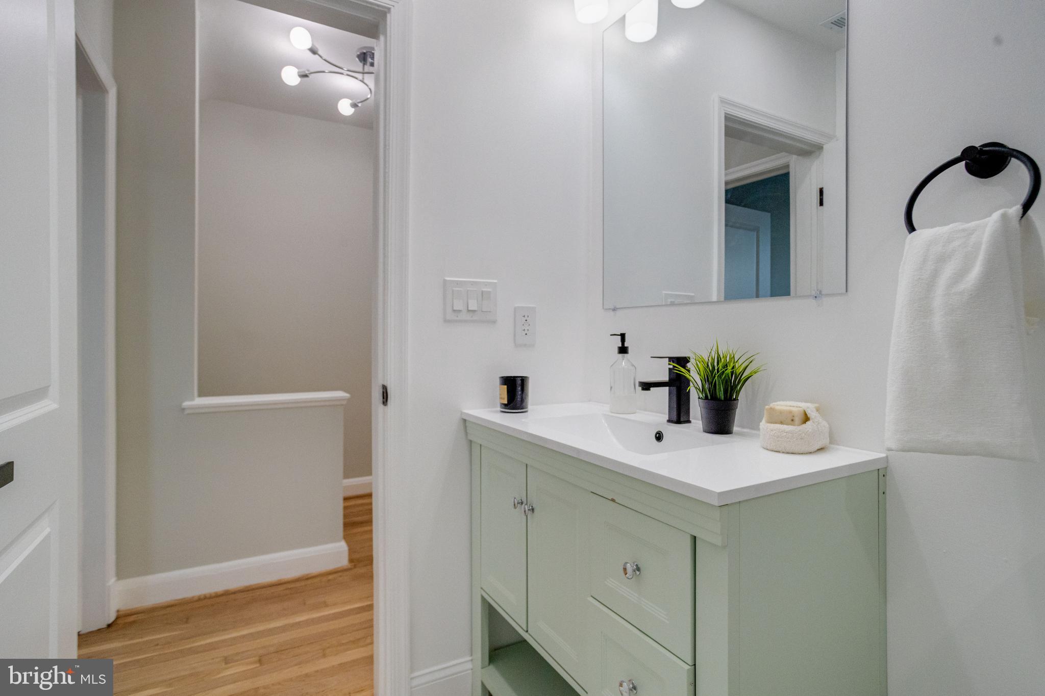 4806 Greencrest Road Baltimore, MD 21206 - Photo 32 of 57
