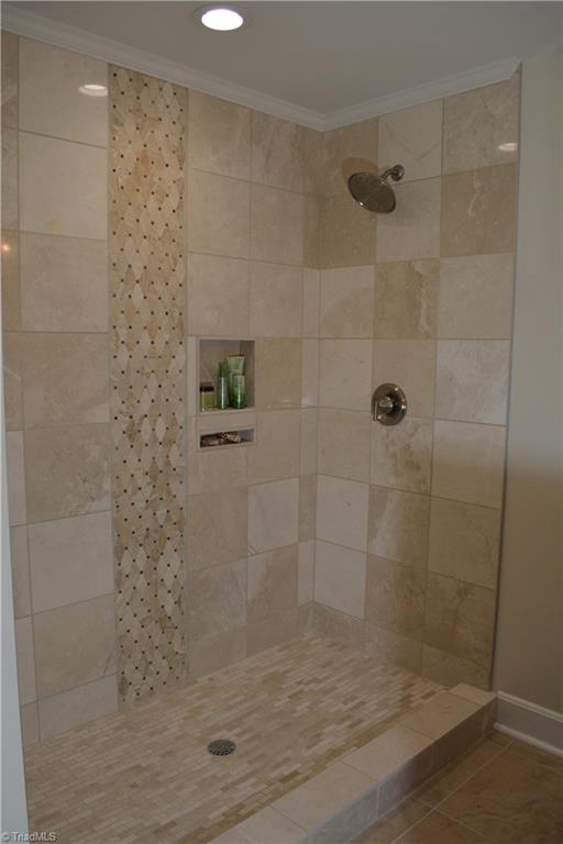 3350 Kirklees Road Winston-Salem, NC 27104 - Photo 21 of 21 Oversized Master Shower