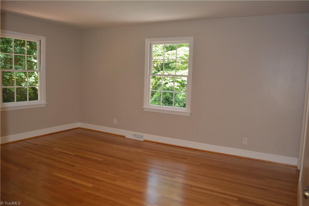3350 Kirklees Road Winston-Salem, NC 27104 - Photo 4 of 21 Master Bedroom