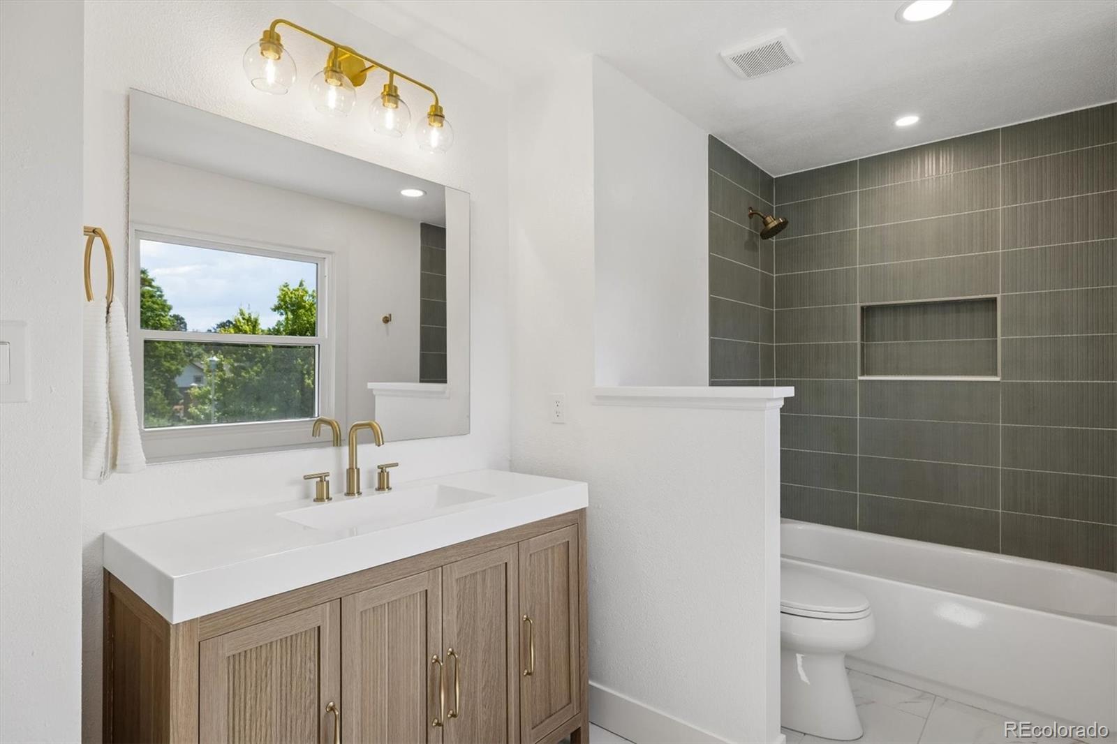 7570 South Reed Court Littleton, CO 80128 - Photo 23 of 49 Gallery Image 23