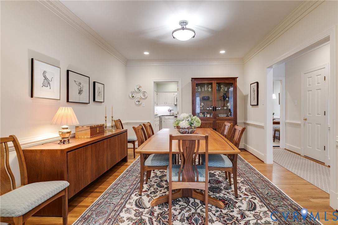 498 St Albans Way Henrico, VA 23229 - Photo 8 of 46 a view of a dining room with furniture