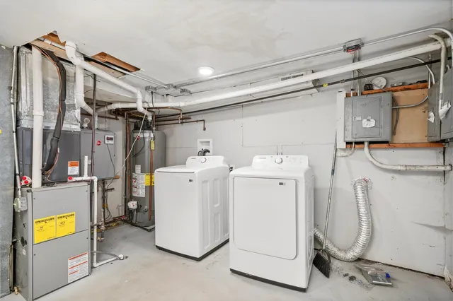 $1,400 | 8026 South Coles Avenue, Unit 1G, Chicago, IL 60617