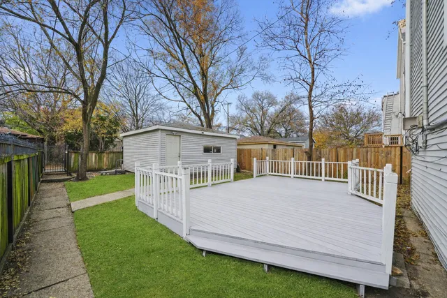 $1,400 | 8026 South Coles Avenue, Unit 1G, Chicago, IL 60617