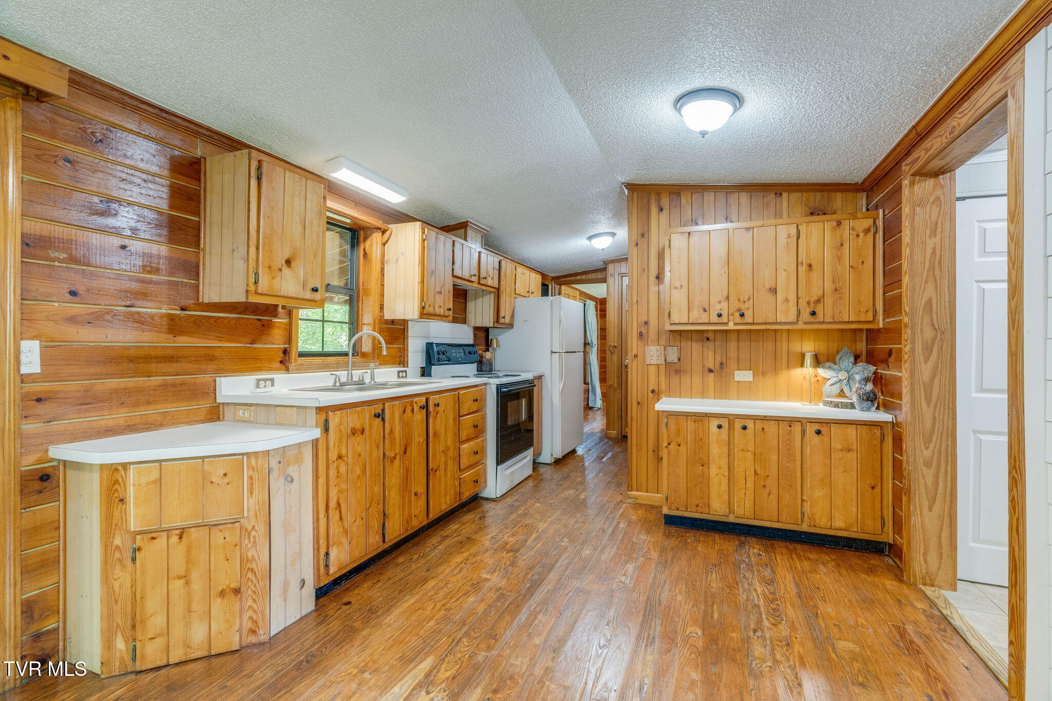 497 Rockingham Road Johnson City, TN 37615 - Photo 10 of 33 009