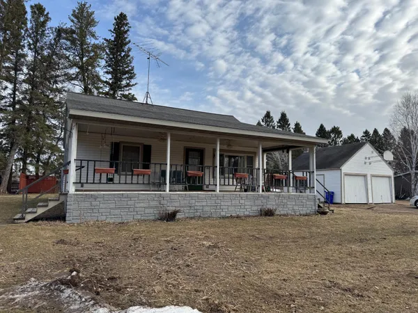 $219,000 | 5565 County Road 12, Moose Lake, MN 55767