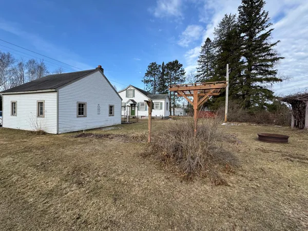 $219,000 | 5565 County Road 12, Moose Lake, MN 55767