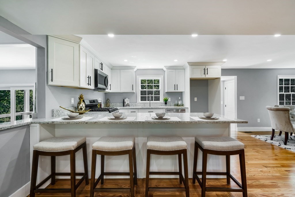 69 Spring Street Foxboro, MA 02035 - Photo 8 of 41 Gallery Image 8