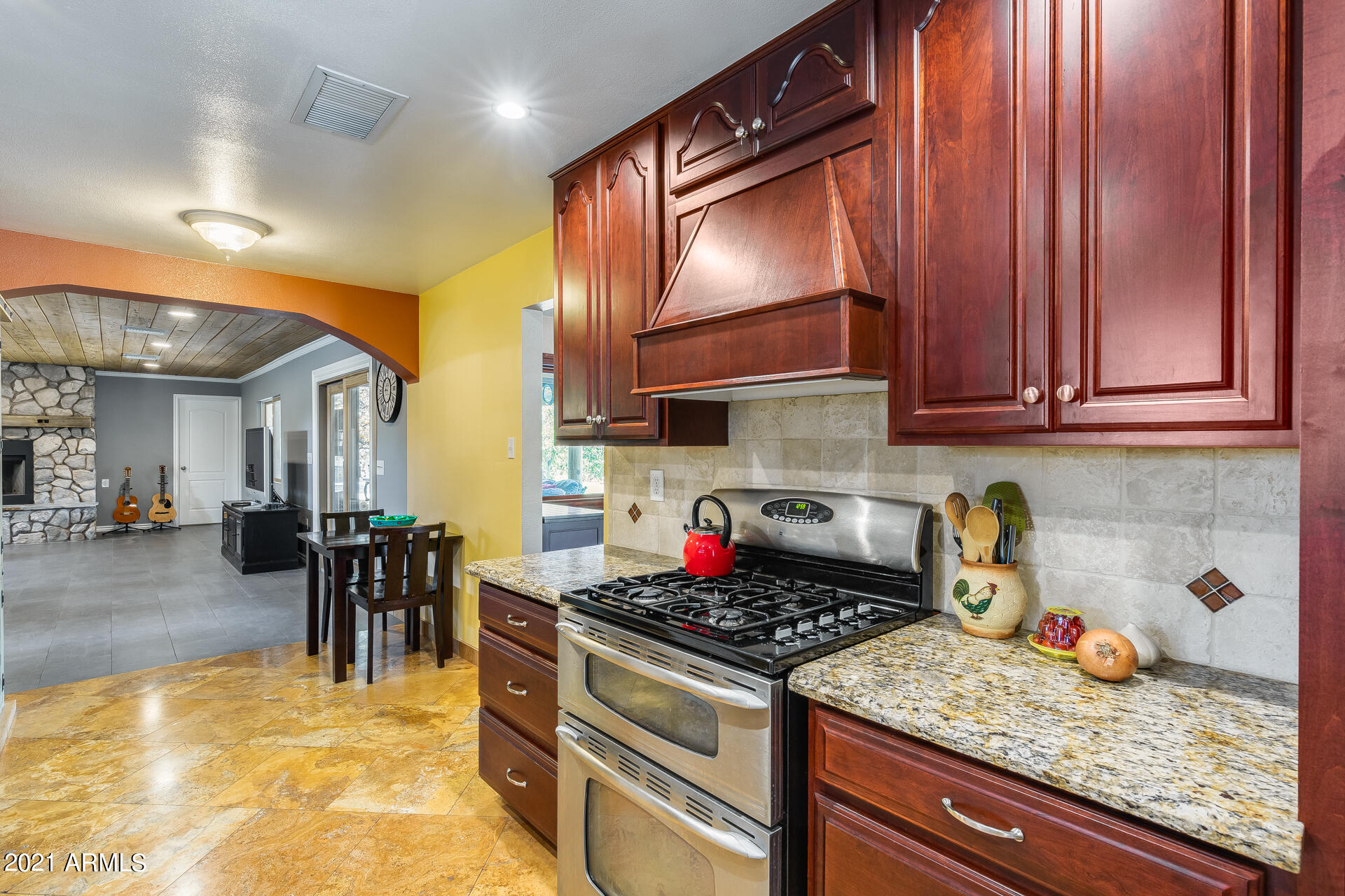 7738 North 17th Drive Phoenix, AZ 85021 - Photo 7 of 41 ChaseCapture-12