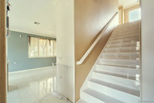 $3,300 | 401 Memphis Court, Hemet, CA 92545