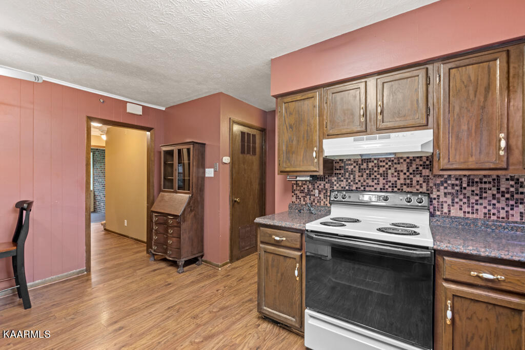 14 Cooper Lane Oak Ridge, TN 37830 - Photo 8 of 35 CprLn14 (15)