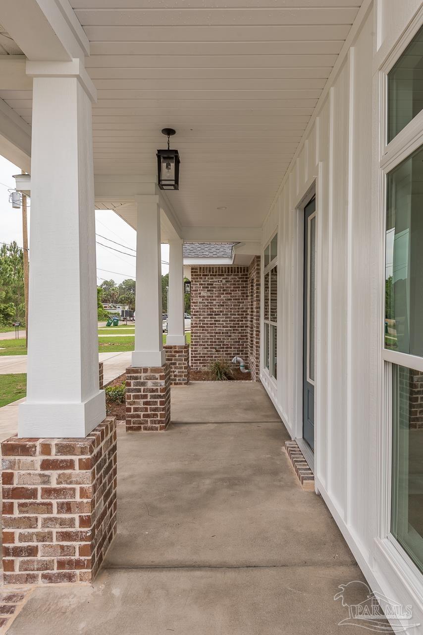 5726 Kailey Road Milton, FL 32583 - Photo 3 of 22 Gallery Image 3