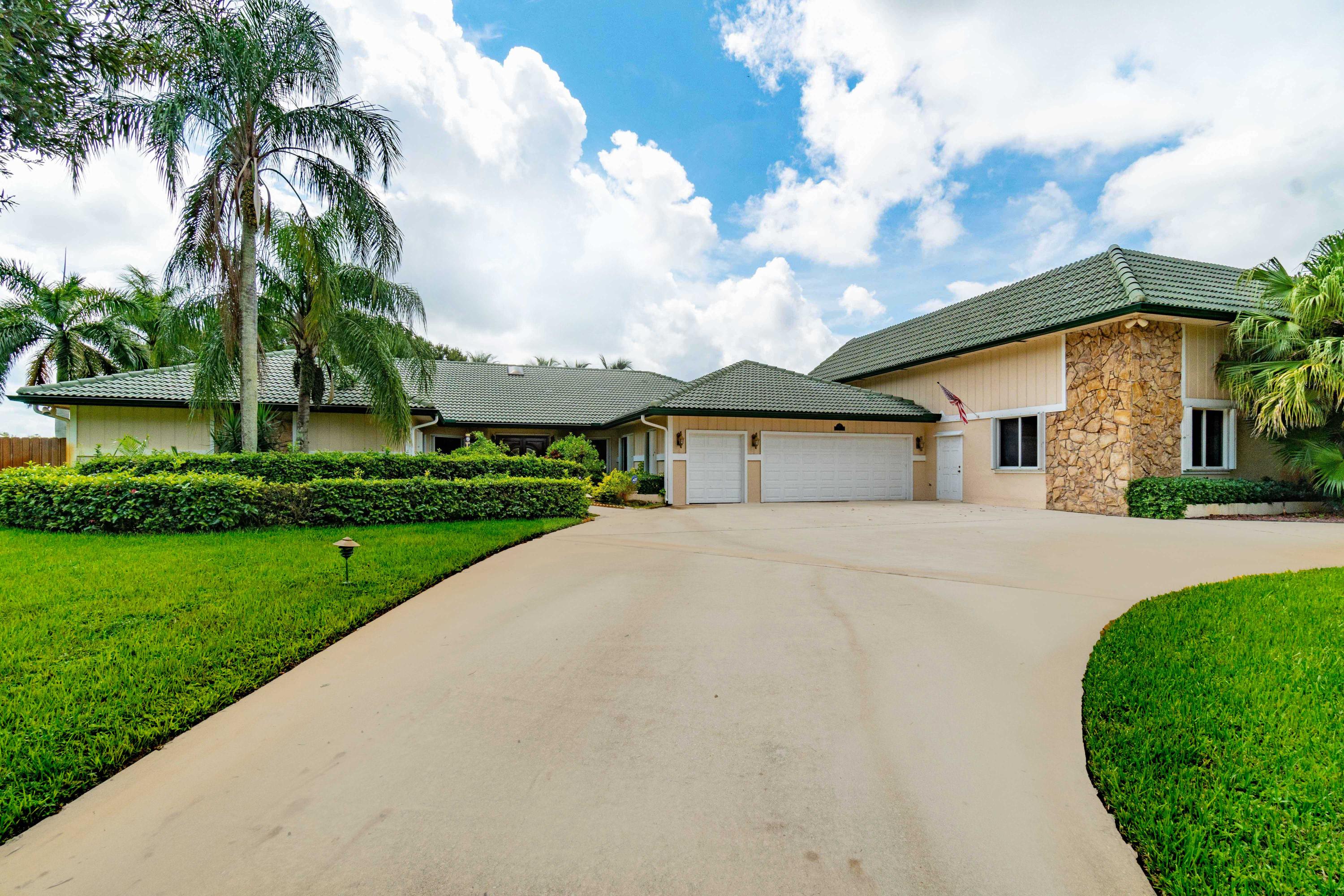 15880 Weatherly Road Wellington, FL 33414 - Photo 12 of 20 aero1