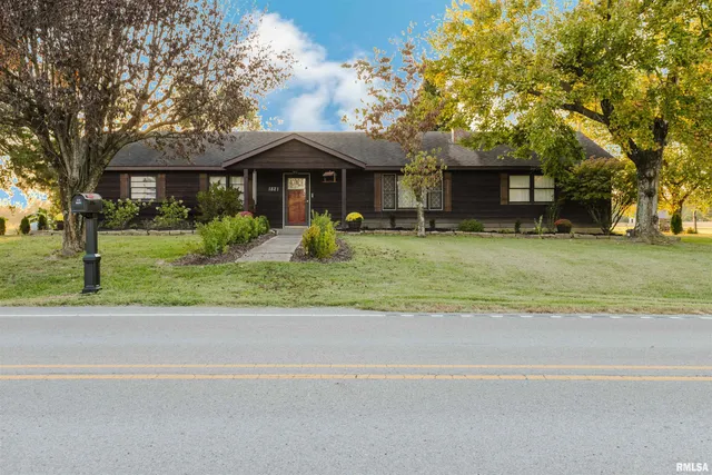 $270,000 | 1821 South 27th Street, Herrin, IL 62948