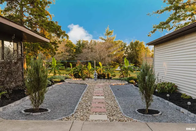 $270,000 | 1821 South 27th Street, Herrin, IL 62948