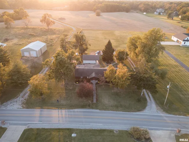 $270,000 | 1821 South 27th Street, Herrin, IL 62948