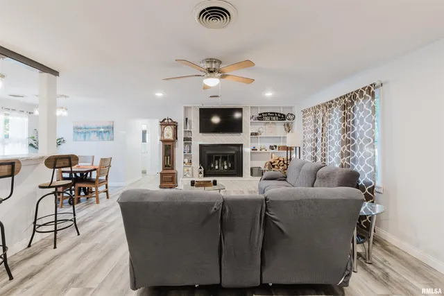 $270,000 | 1821 South 27th Street, Herrin, IL 62948