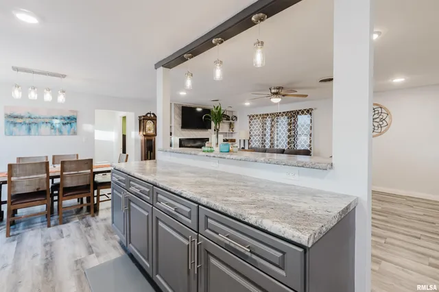 $270,000 | 1821 South 27th Street, Herrin, IL 62948